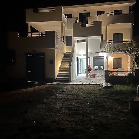 Apartments Linic 宁 外观 照片